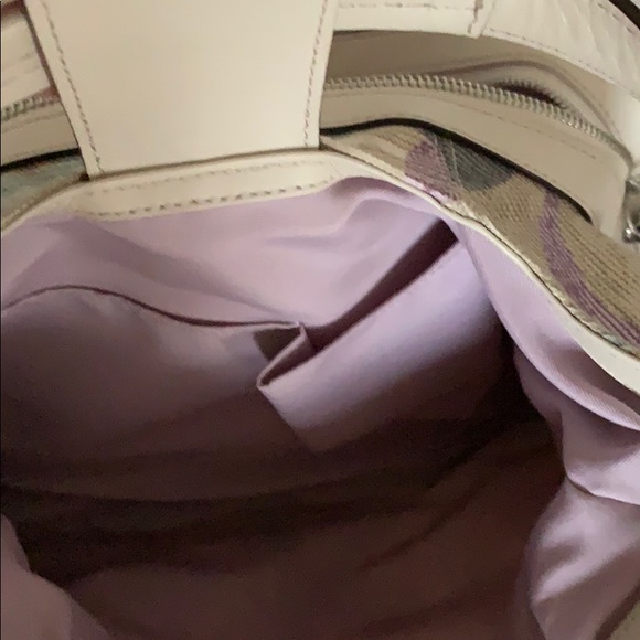 Handbag - Picture 6 of 7